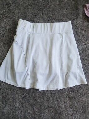 Werena White Athletic Tennis /Golf Skort - Clean Minimal Style Size L